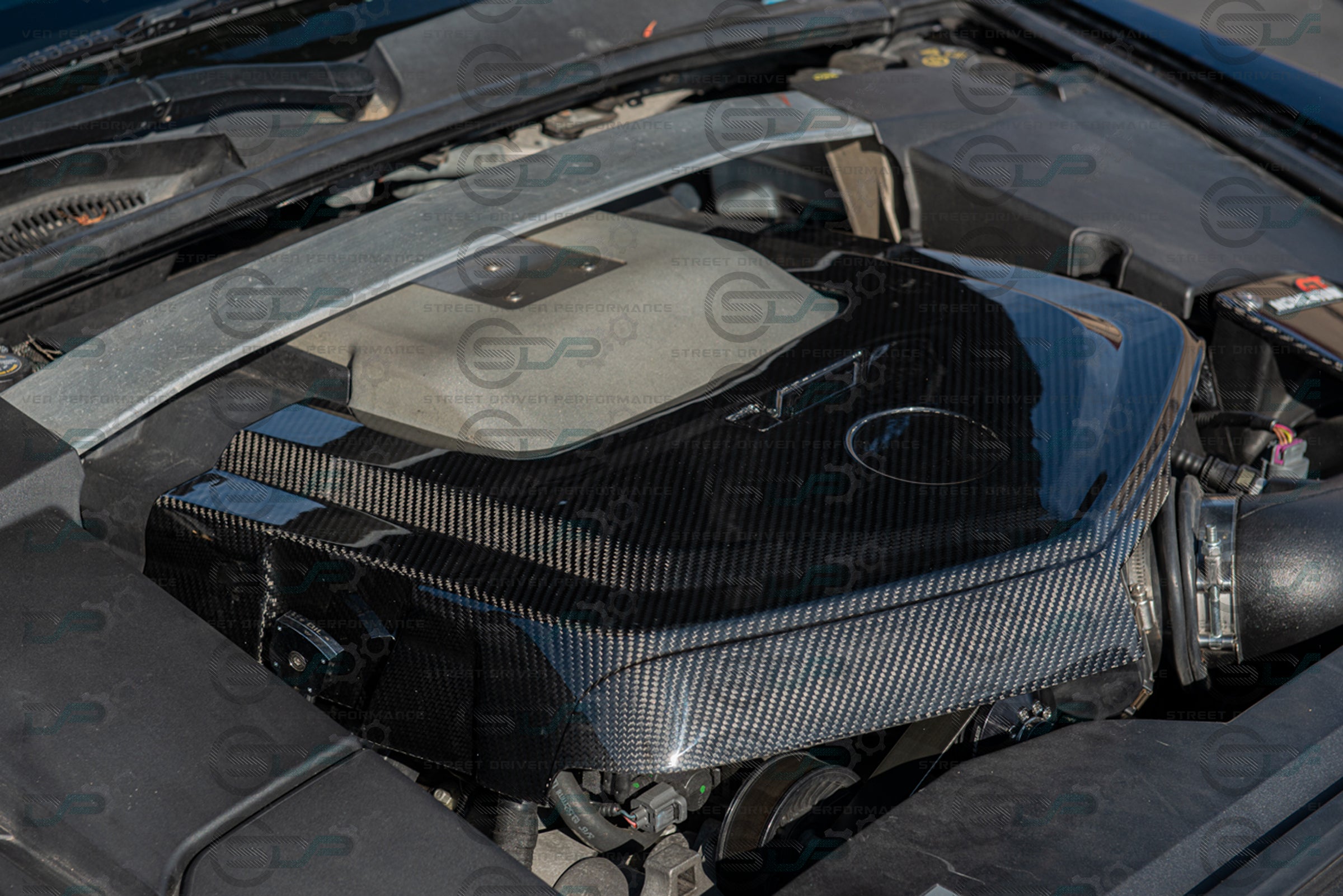 2009-2015 Cadillac CTS-V V2 - Carbon Fiber Engine Cover for Chevrolet LSx LSA Supercharged engines using a CTS-V Lid