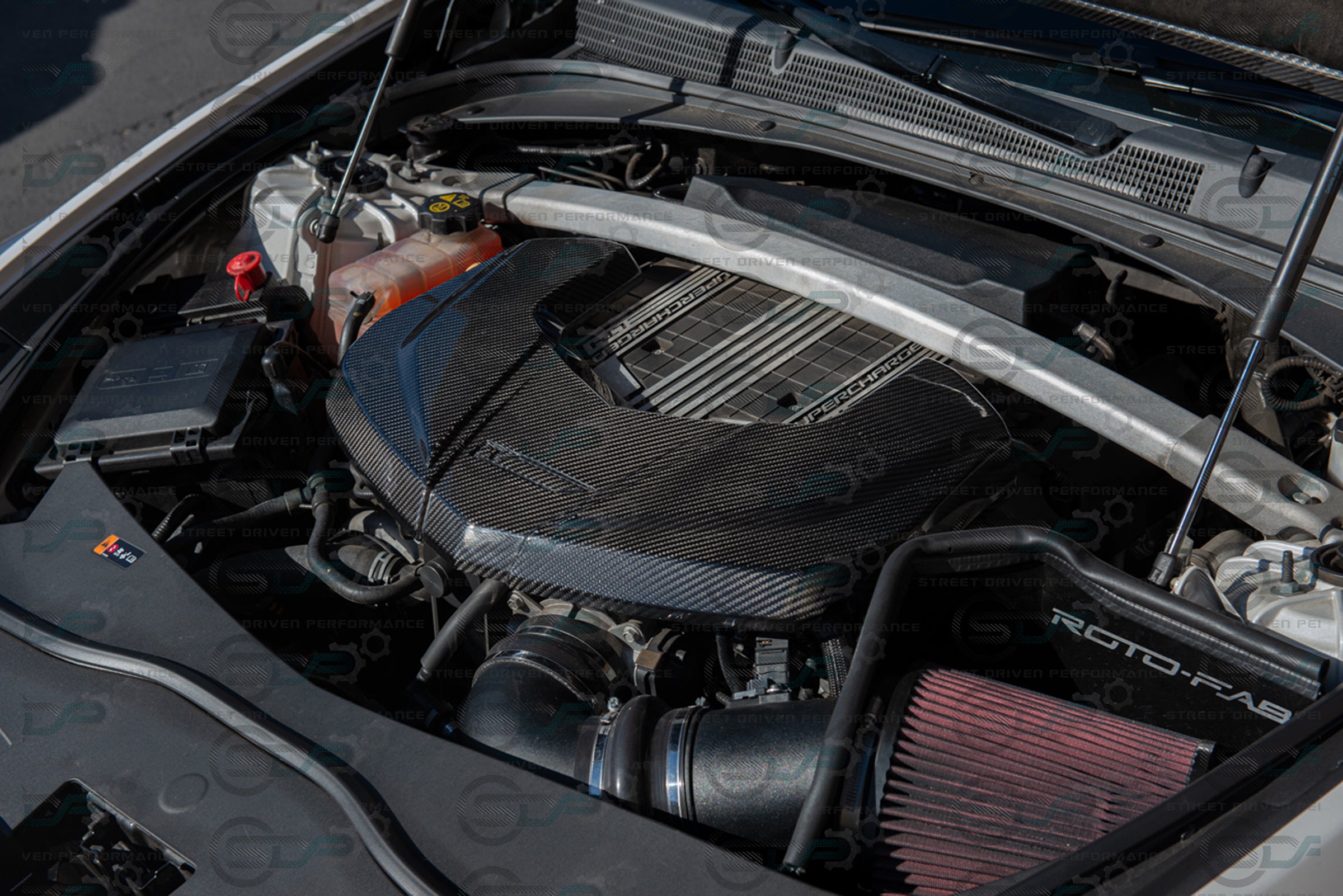 2016-2019 Cadillac CTS-V V3 - Carbon Fiber Engine Cover for Chevrolet LTx LT4 Supercharged engines