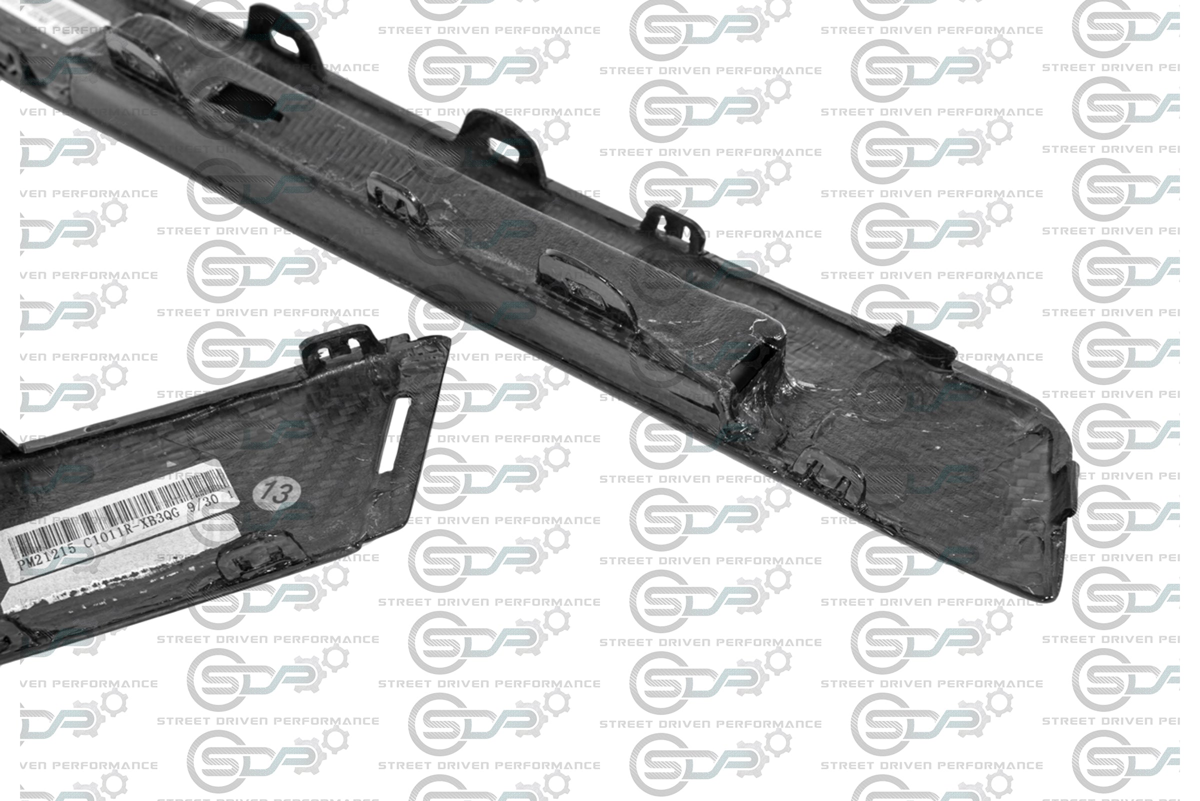 2009-2015 Cadillac CTS-V V2 Coupe - Carbon Fiber Rear Bumper Inserts / Reflector Housings
