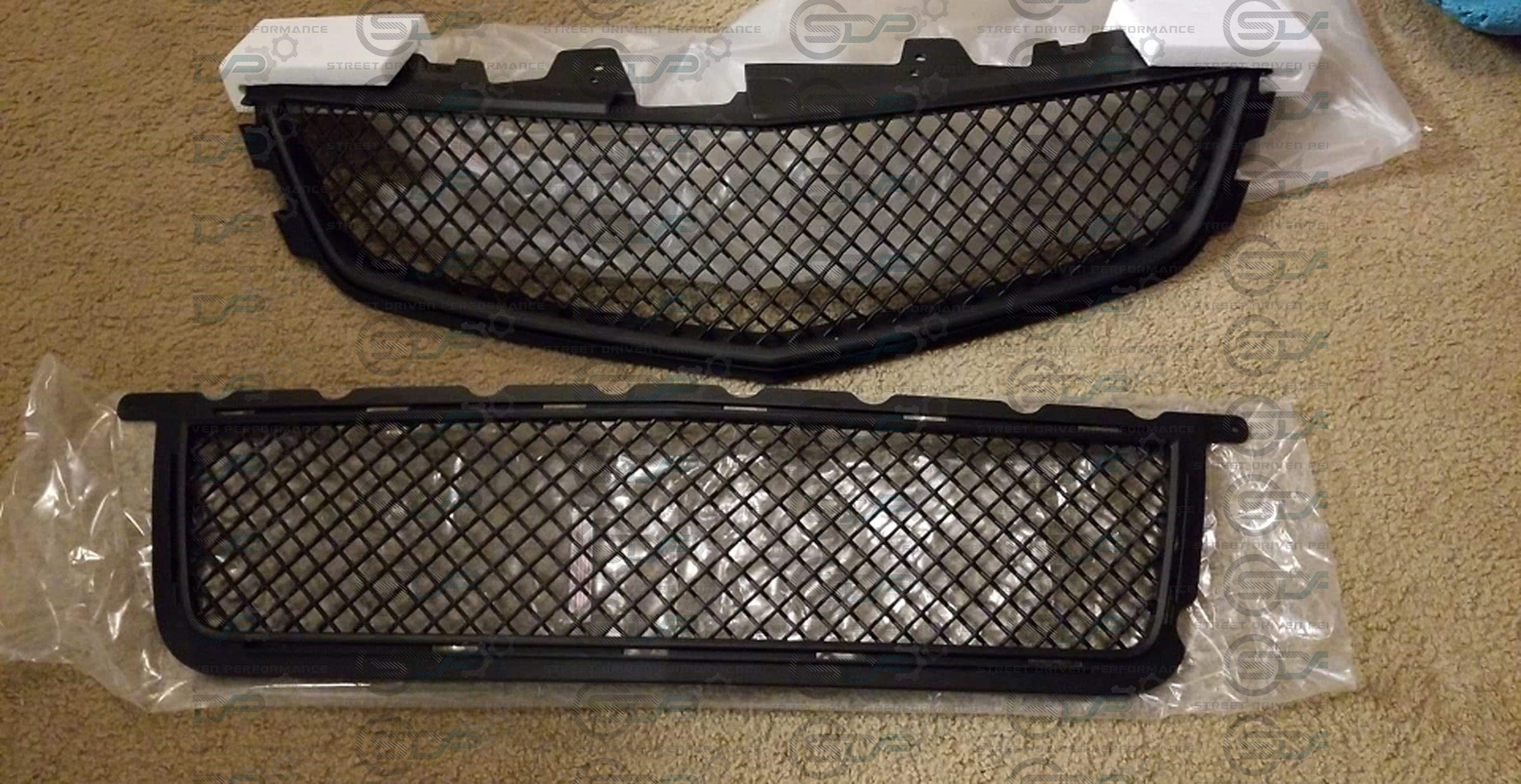 2009-2015 Cadillac CTS-V V2 -  Black front grilles set (blank no emblem)